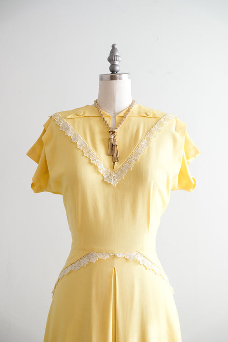 Vintage 1940's Daffodil Yellow Cotton Lace Day Dress / S