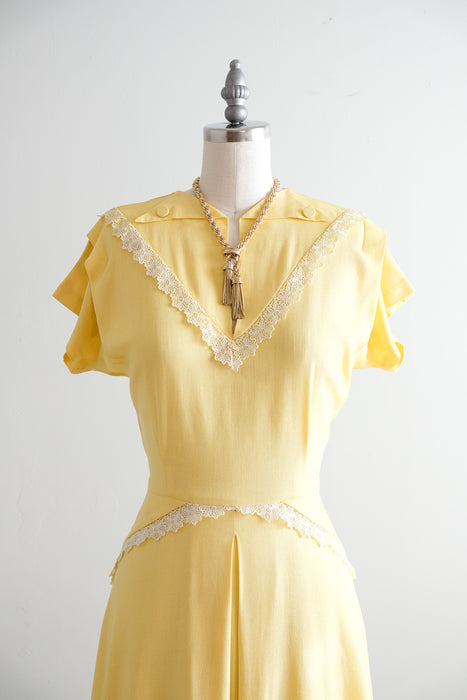 Vintage 1940's Daffodil Yellow Cotton Lace Day Dress / S
