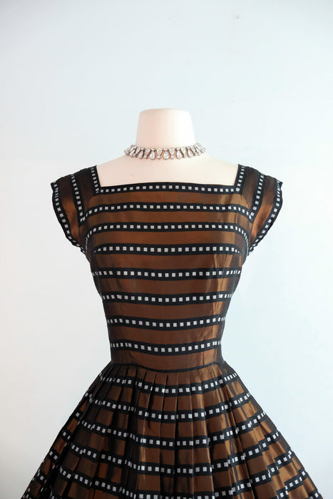 Vintage 1950's Autumnal Box Stripe Copper Taffeta Dress / S – Xtabay Vintage Vintage 1950's Autumnal Box Stripe Copper Taffeta Dress / S – Xtabay Vintage