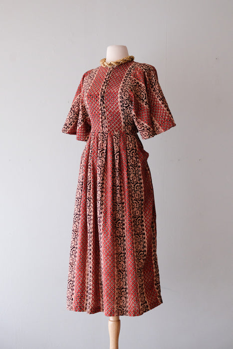 Superb 1970's Bohemian Paisley Printed Fall Dress / Sz M