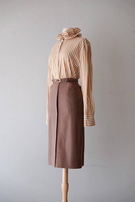 Sleek 1960's Mocha Wool Pencil Skirt / Sz S
