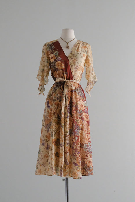Sweetest 1970's Soft Boho Floral Printed Fall Day Dress / Sz M