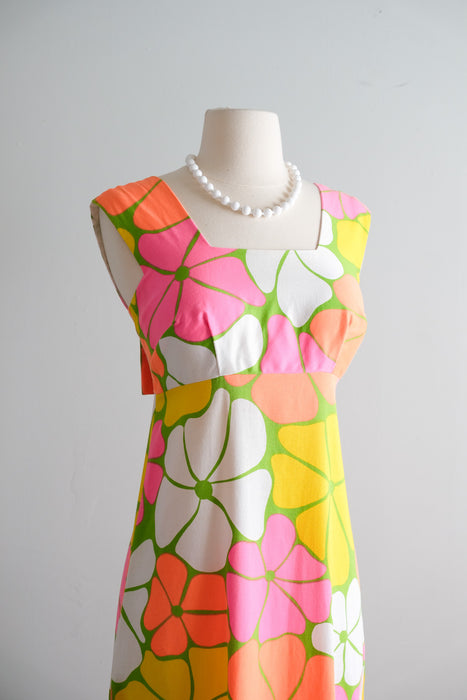 Vintage 1960's Spring Fling 🌺 Pink Floral Hawaiian Gown Aikane / XS