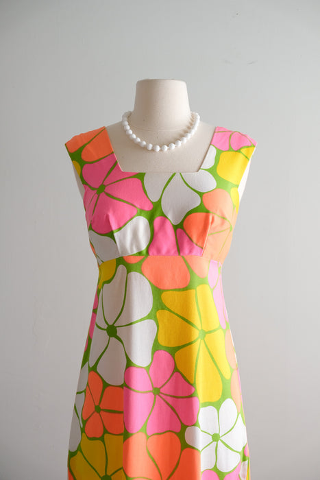 Vintage 1960's Spring Fling 🌺 Pink Floral Hawaiian Gown Aikane / XS