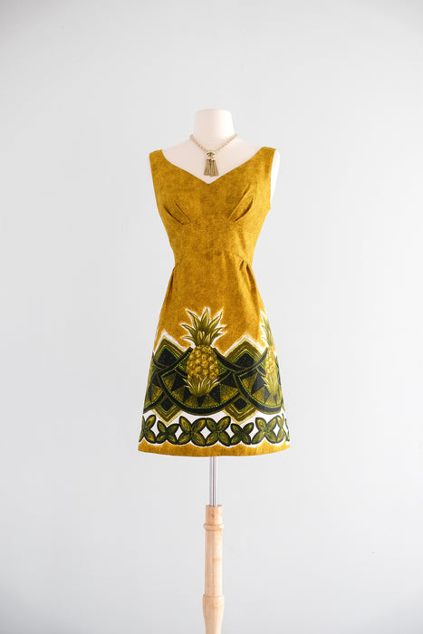 Vintage 1960's Pineapple 🍍 Hawaiian Dress by Island Casuals / S