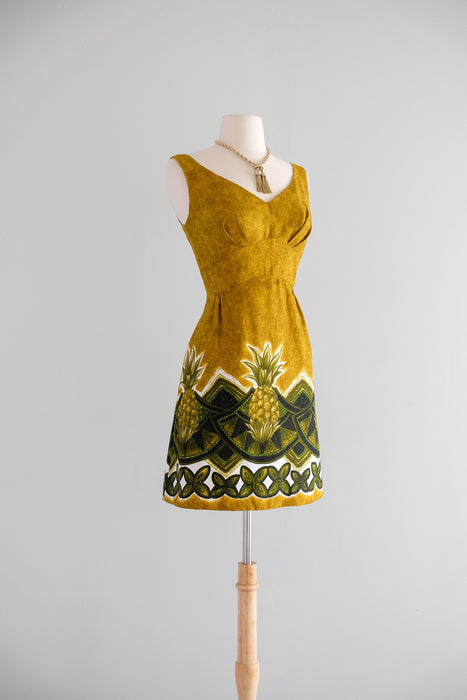 Vintage 1960's Pineapple 🍍 Hawaiian Dress by Island Casuals / S