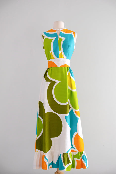 Vintage 1970's Groovy Green 🌴 Ribbed Cotton Gown by L.S. Ayres & Co. / S