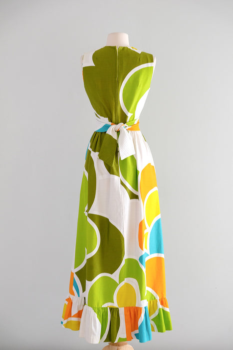 Vintage 1970's Groovy Green 🌴 Ribbed Cotton Gown by L.S. Ayres & Co. / S