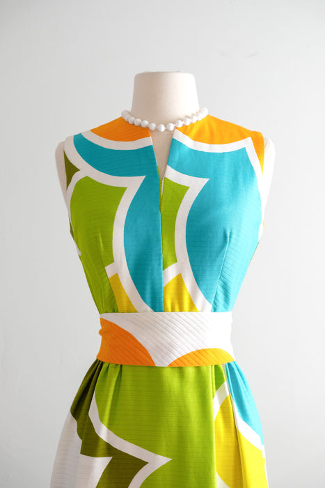 Vintage 1970's Groovy Green 🌴 Ribbed Cotton Gown by L.S. Ayres & Co. / S