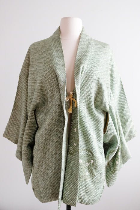 Gorgeous Vintage Sage Green Silk Japanese Haori Robe Jacket / Sz M