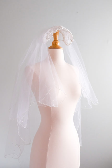 Dreamy 1960's Juliet Cap Lace & Pearls Wedding Veil / OS