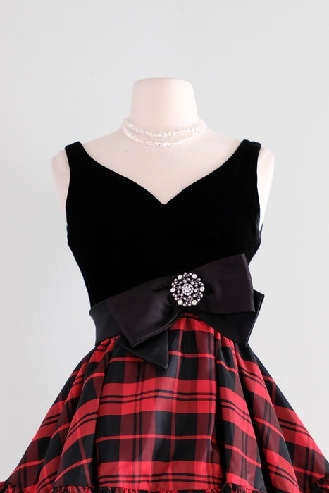 Vintage 1960's Wrapped in a Bow Red & Black Babydoll Holiday Dress / S