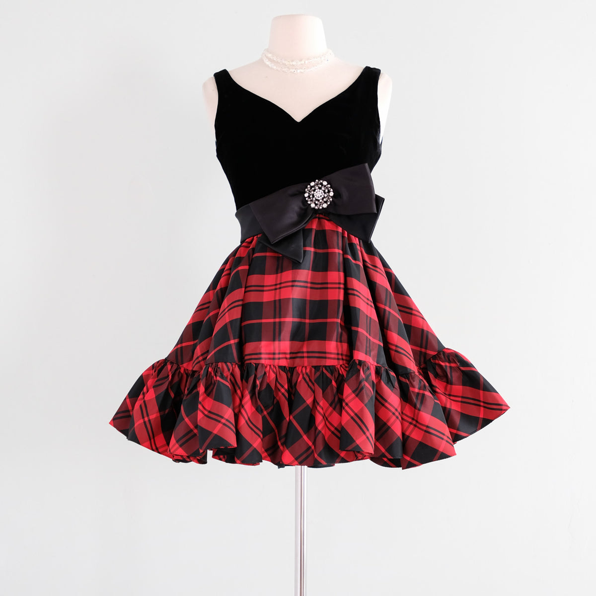 Vintage 1960's Wrapped in a Bow Red & Black Babydoll Holiday Dress / S Xtabay Vintage Vintage 1960's Wrapped in a Bow Red & Black Babydoll Holiday Dress / S Xtabay Vintage