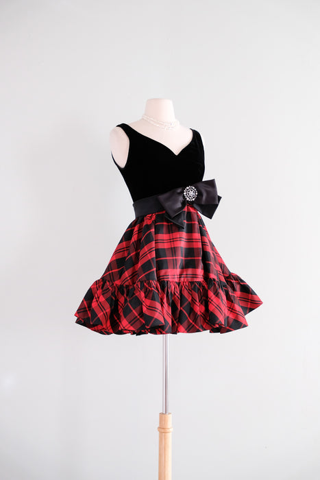 Vintage 1960's Wrapped in a Bow Red & Black Babydoll Holiday Dress / S