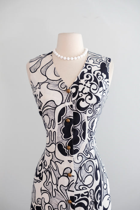 Vintage 1960's Black & White Textured Cotton Shift Dress by Andrade / M