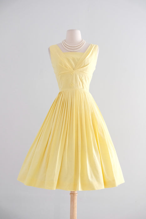 Darling 1950s Datura Yellow Embroiderd Cotton Garden Party Dress / XS