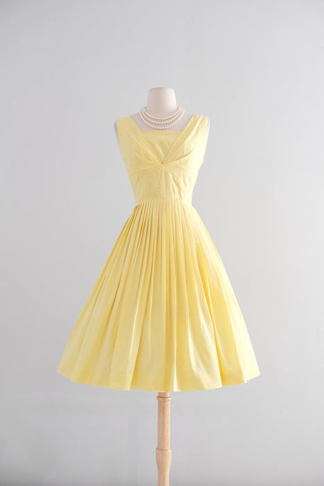 Darling 1950s Datura Yellow Embroiderd Cotton Garden Party Dress / XS