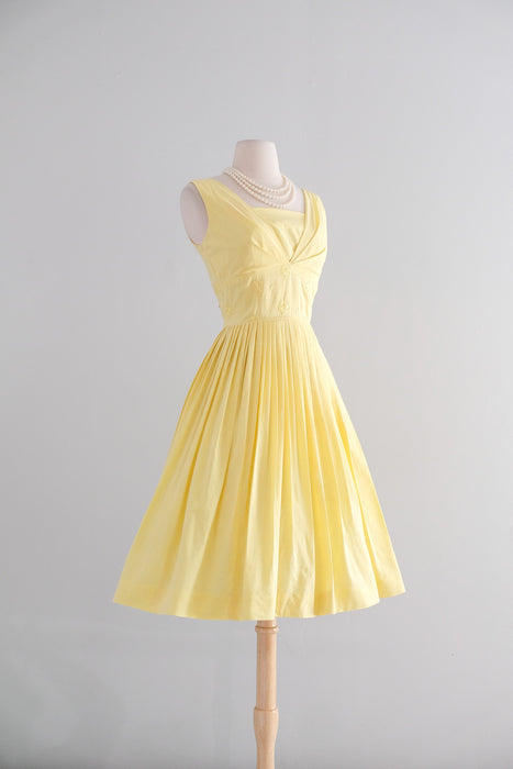 Darling 1950s Datura Yellow Embroiderd Cotton Garden Party Dress / XS