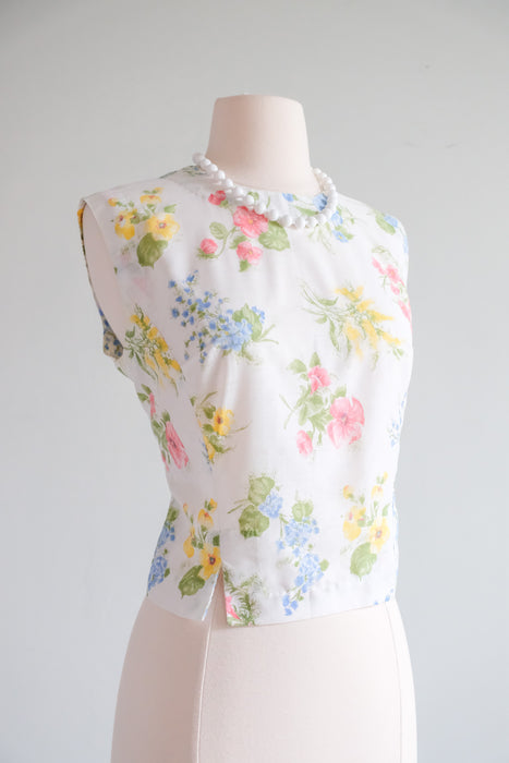 Vibrant 1960's Spring Garden Sleeveless Cotton Top / Sz ML