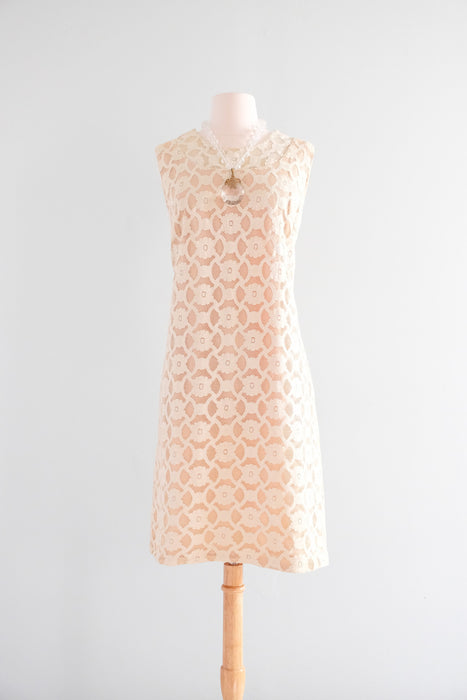 Darling 1960's Blush Pink & Ivory Lace Shift Dress / Sz Large