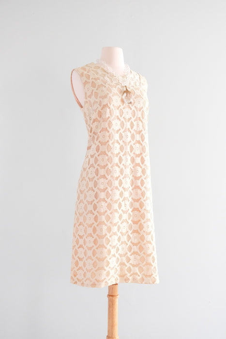 Darling 1960's Blush Pink & Ivory Lace Shift Dress / Sz Large