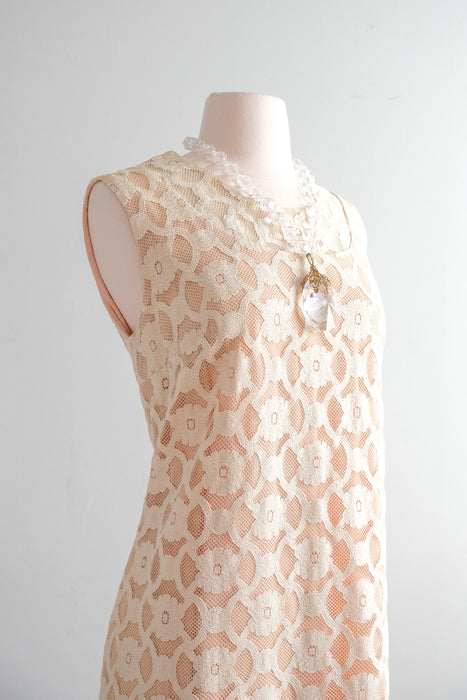 Darling 1960's Blush Pink & Ivory Lace Shift Dress / Sz Large