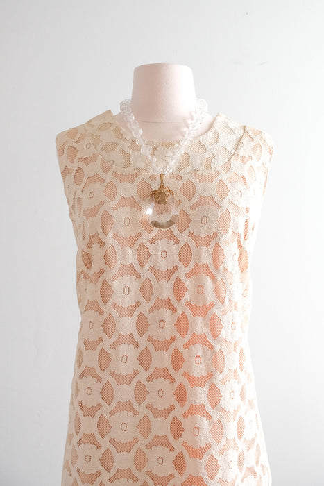 Darling 1960's Blush Pink & Ivory Lace Shift Dress / Sz Large