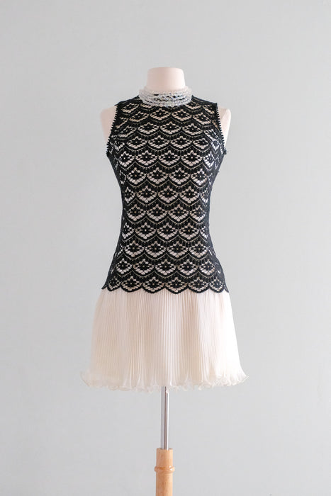 Stunning 1960's Black & White Mod Cocktail Dress / Sz S