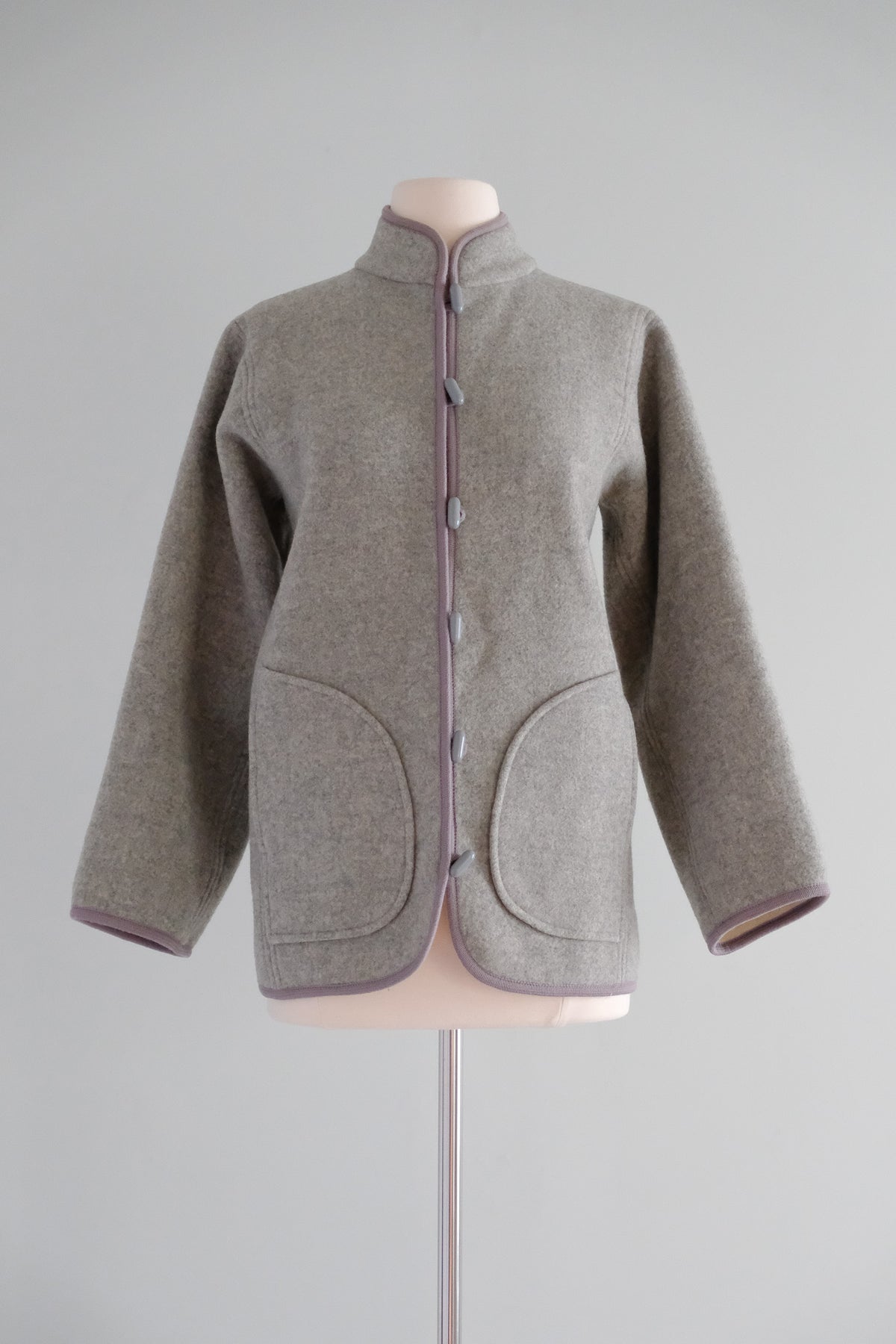 Minimalist 1970's Stone Wool Turnaround 