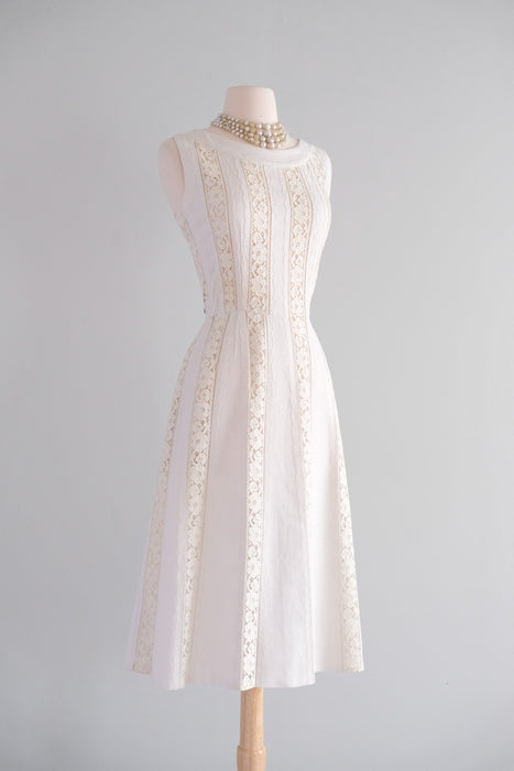 Lovely 1950's Ivory Linen & Lace Dress by Carlye / Sz M