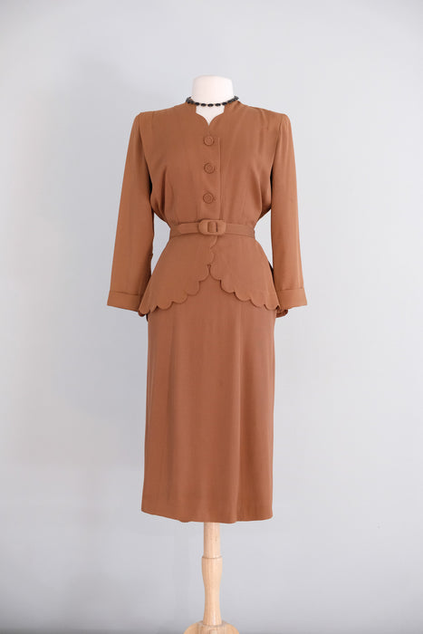 Vintage 1940's Russet Brown Ladies Gabardine Suit with Scalloped Jacket / ML