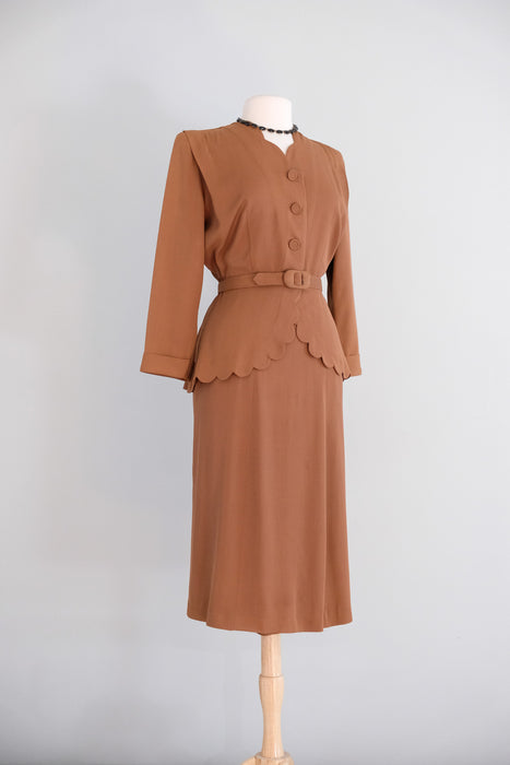 Vintage 1940's Russet Brown Ladies Gabardine Suit with Scalloped Jacket / ML