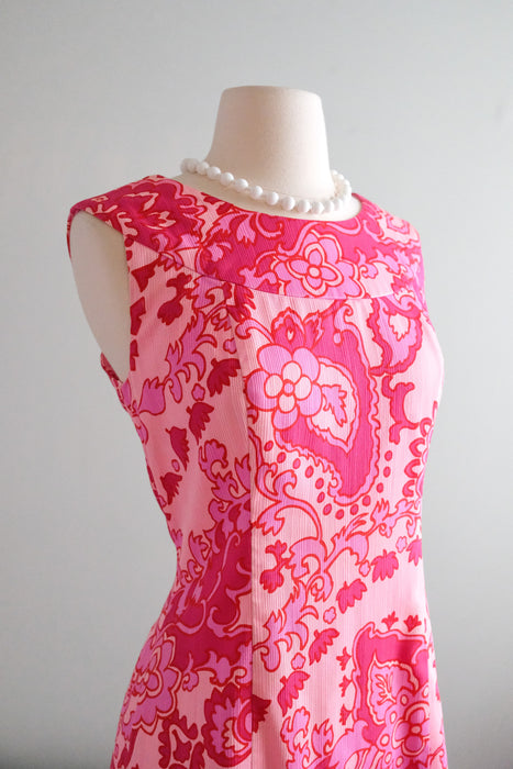 Stunning 1960's HOT PINK Hawaiian Dress / Sz SM