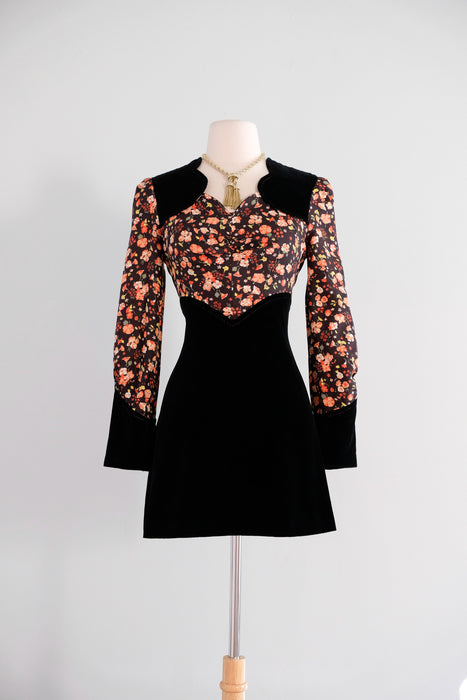 Vintage 1960's Fall Floral Velvet Mini Dress / S – Xtabay Vintage
