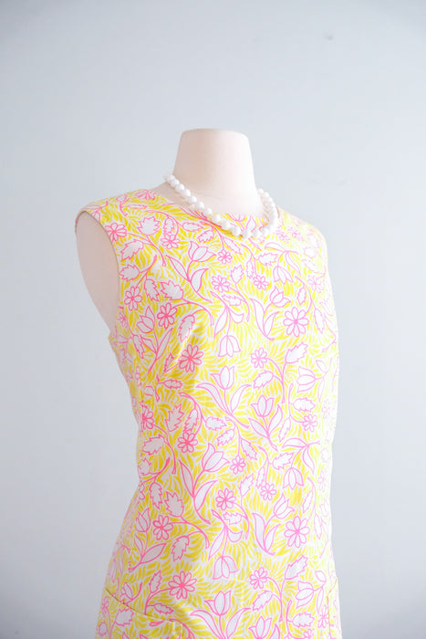 The Lilly! 1960's Strawberry Lemonade Floral Summer Shift Dress by Lilly Pulitzer / Sz ML