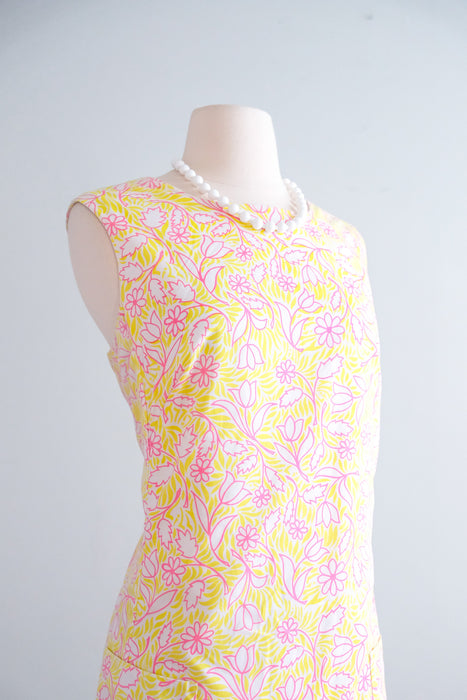 The Lilly! 1960's Strawberry Lemonade Floral Summer Shift Dress by Lilly Pulitzer / Sz ML