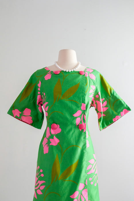 Fabulous 1960's Kelly Green & Fuchsia Hawaiian Mini Dress / Sz M