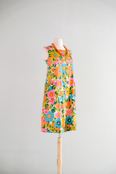 Spectacular 1960's Full Bloom Floral Summer Shift Dress / Sz ML
