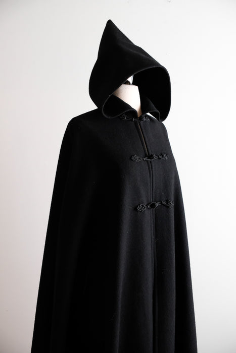 Vintage 1970's Witchy Black Wool Hooded Full Length Cloak / OS