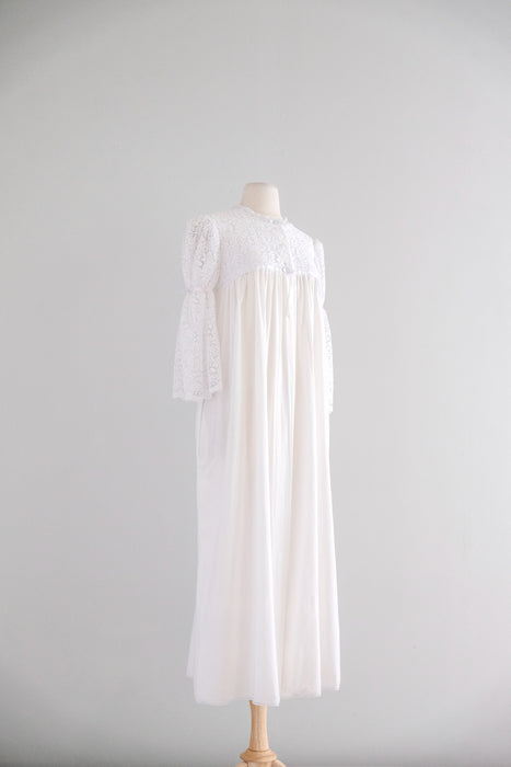 Romantic 1980's Miss Dior White Lace Peignoir / M/L