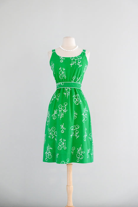 Adorable 1970's Kelly Green Sundress by Lanz / Sz S