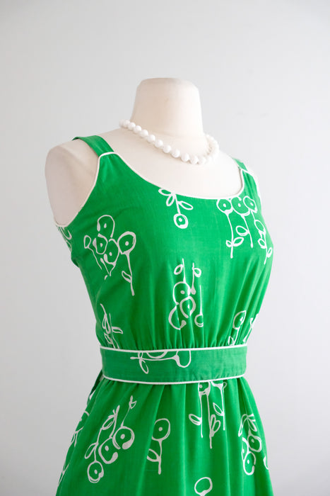 Adorable 1970's Kelly Green Sundress by Lanz / Sz S