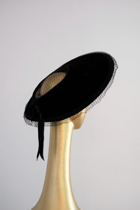 Elegant 1950's Velvet Noir Wide Brim Hat / OS