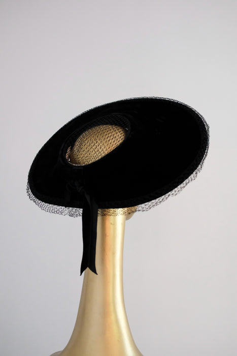 Elegant 1950's Velvet Noir Wide Brim Hat / OS