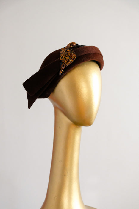 Vintage 1940's Brown Felt Cocktail Hat with Bronze Beaded Crane by Sunnyland / OS