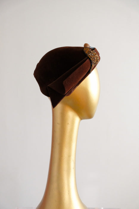 Vintage 1940's Brown Felt Cocktail Hat with Bronze Beaded Crane by Sunnyland / OS