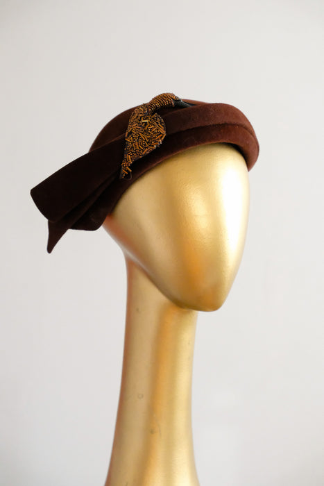 Vintage 1940's Brown Felt Cocktail Hat with Bronze Beaded Crane by Sunnyland / OS
