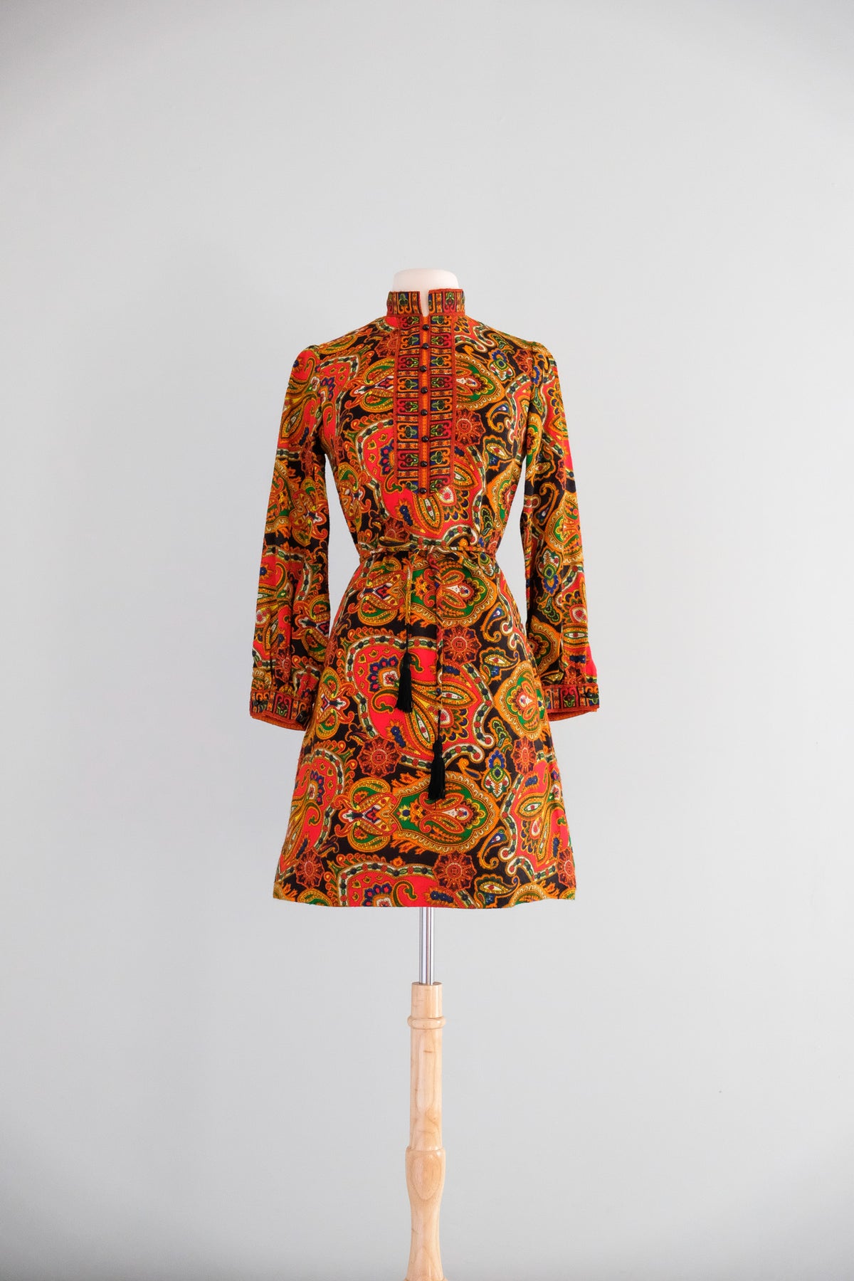 Amazing 1960's Mod Paisley Pixie of California Mini Dress – Xtabay