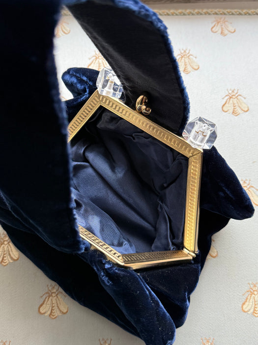 Fantastic 1930's Sapphire Blue Velvet Turban and Matching Handbag Set