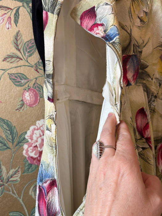 Gorgeous Early 1950's Floral Print Seersucker Garden Party Gown / XS